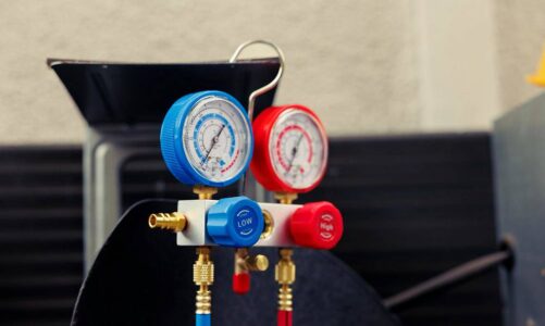 Kompresor olejowy czy bezolejowy – który sprawdzi się w warsztacie domowym?